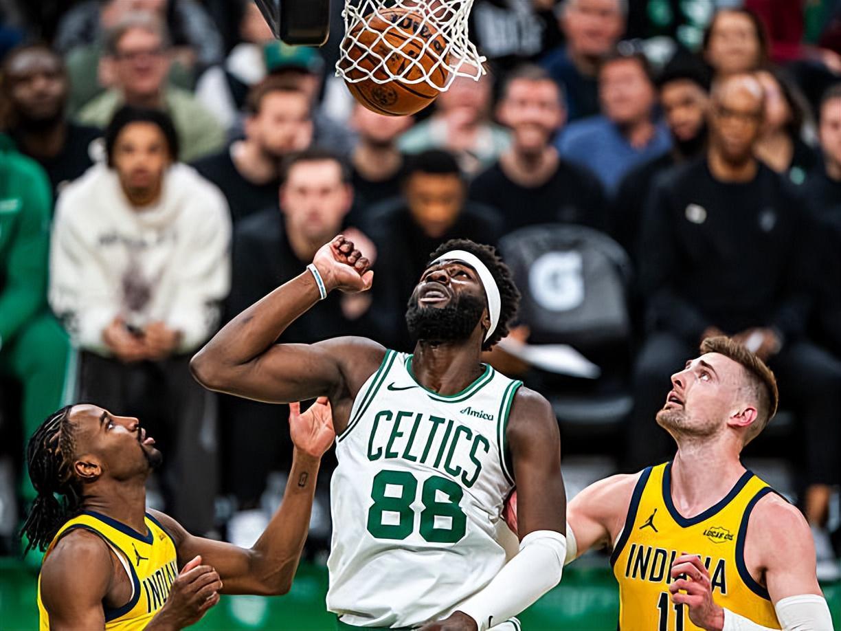 世界杯直播软件官网下载安装-性价比也太高了！凯尔特人底薪中锋已经是全联盟最强蓝领之一了？