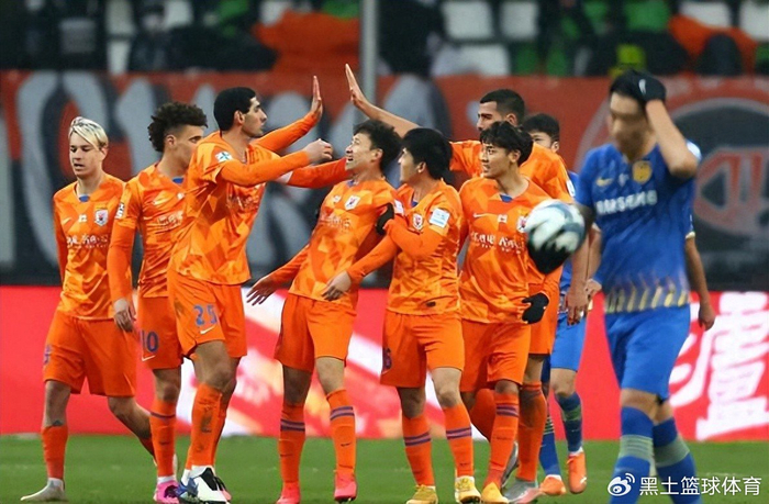 世界杯赛事直播地址-鲁能锋线还有一位黑马新星，至今未在一线队亮相，有望接班刘彬彬|中超|闫恒烨|夏窗|阿尔瓦罗|山东泰山_新浪体育_新浪新闻