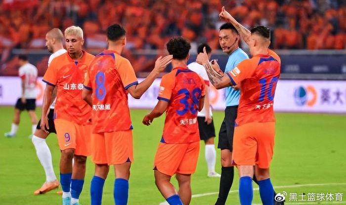 世界杯赛事直播地址-鲁能锋线还有一位黑马新星，至今未在一线队亮相，有望接班刘彬彬|中超|闫恒烨|夏窗|阿尔瓦罗|山东泰山_新浪体育_新浪新闻