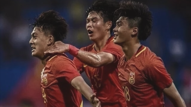 01国青,是怎么错过谢文能和吕焯毅的
